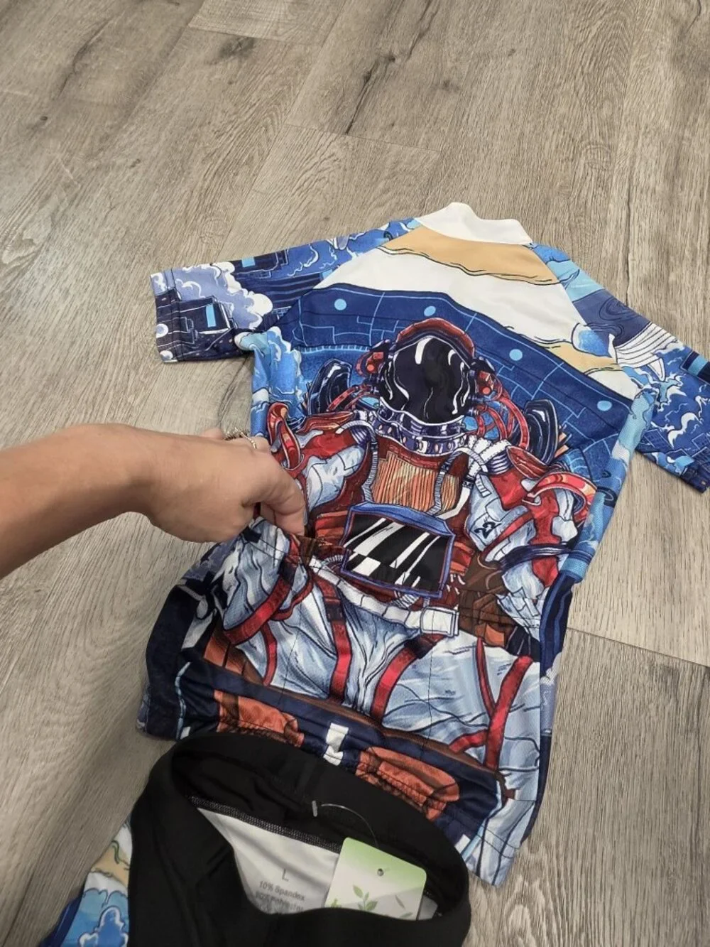 NWT Free Fisher Cycling Jersey & Shorts Set Astronaut Theme kids L bikeing